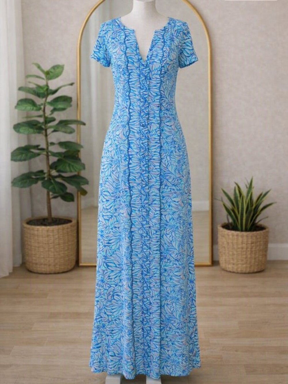 Lilly Pulitzer Women’s UPF 50+ Sophiletta Short Sleeve Maxi Dress Blue Size XS